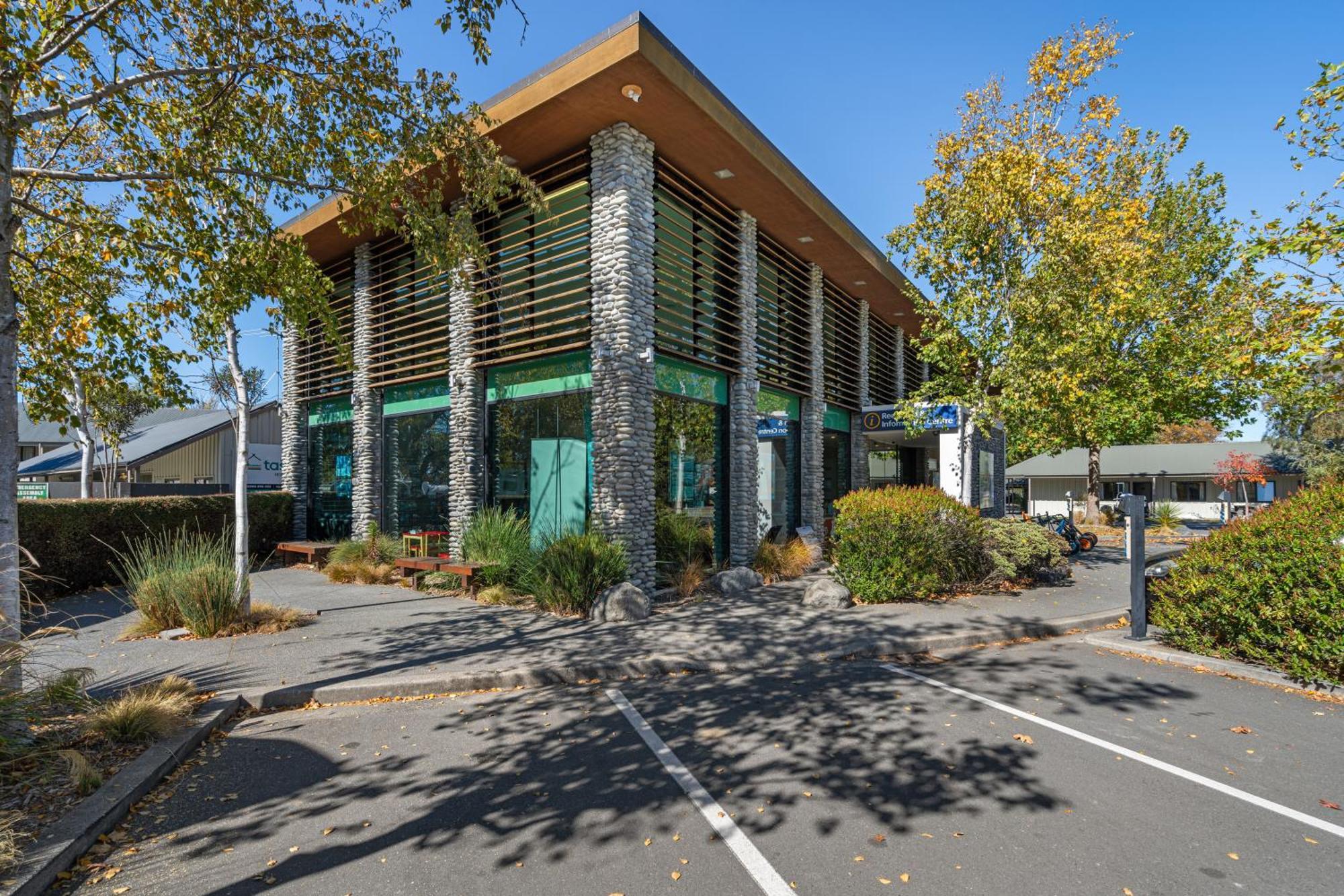 Tasman Holiday Parks - Christchurch Exterior foto The library at the University of Waikato's Hamilton campus