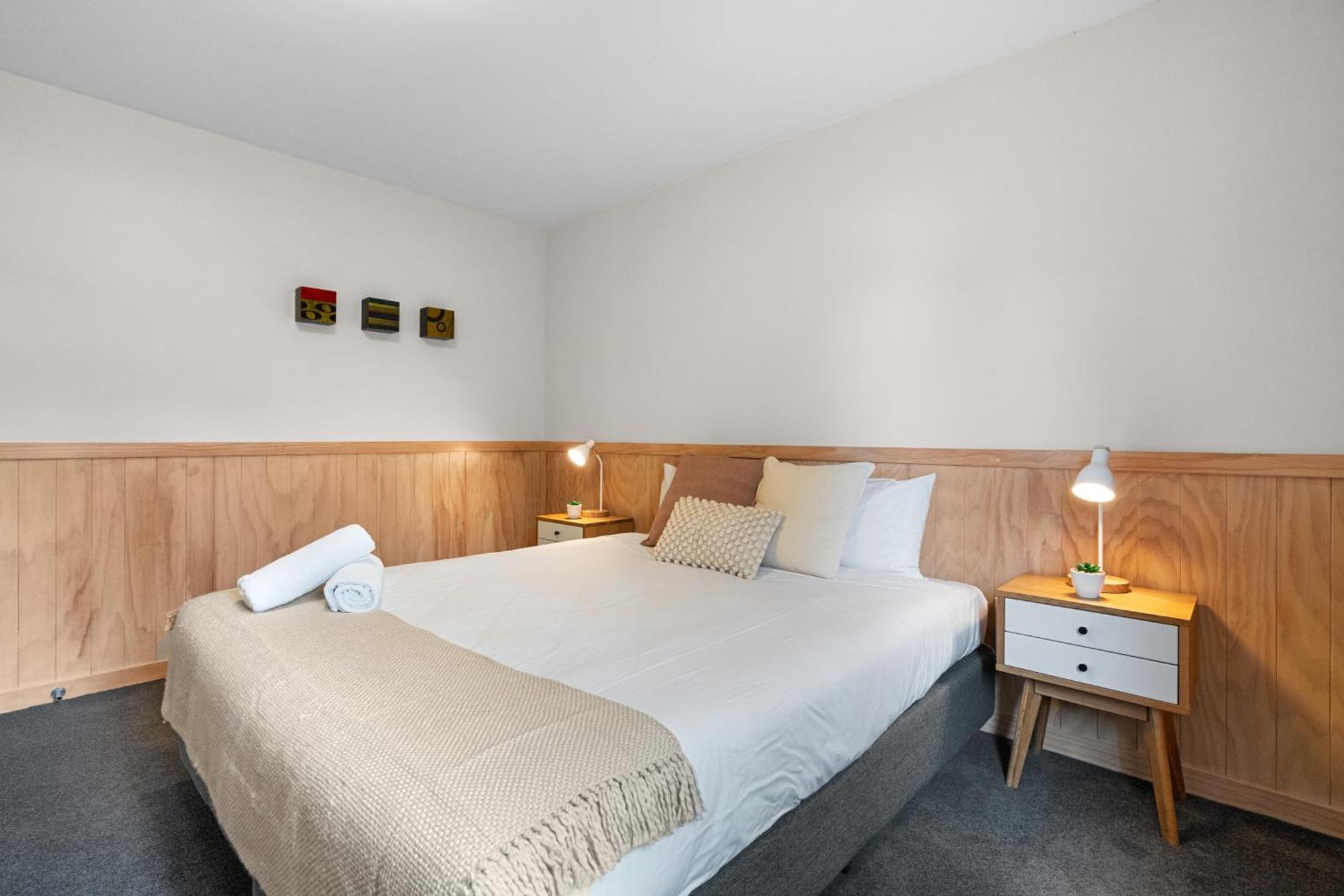 Tasman Holiday Parks - Christchurch Exterior foto A bedroom at the hotel